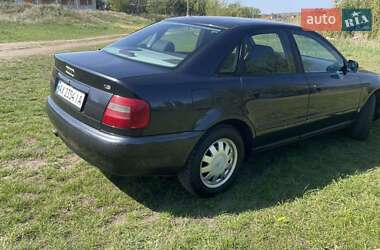 Седан Audi A4 1998 в 