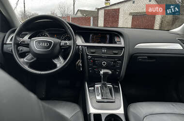 Седан Audi A4 2012 в 