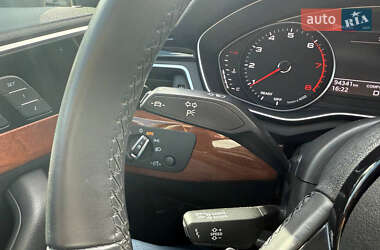 Седан Audi A4 2020 в 