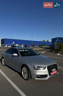 Седан Audi A4 2014 в Рівному