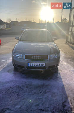 Седан Audi A4 2004 в Великій Багачці