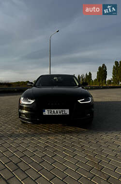 Седан Audi A4 2015 в 