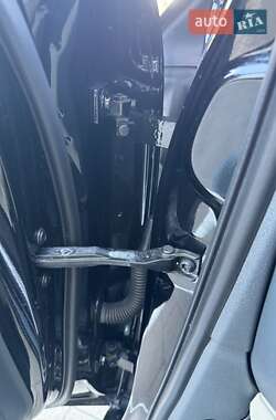 Универсал Audi A4 2017 в 