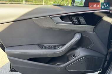 Седан Audi A4 2023 в 