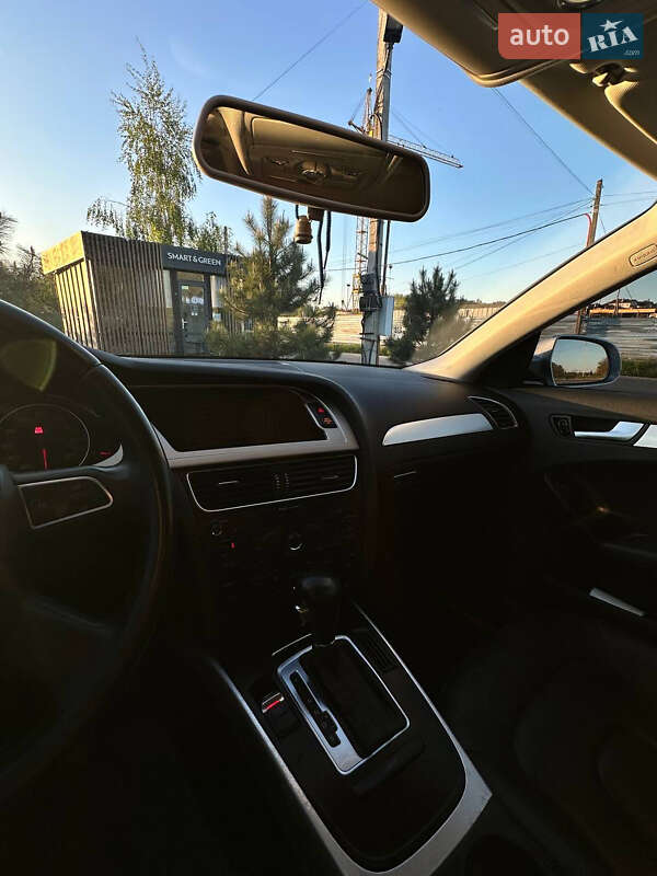 Седан Audi A4 2009 в Киеве