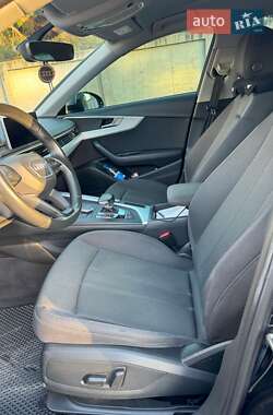 Седан Audi A4 2017 в 