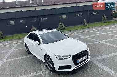 Седан Audi A4 2017 в 