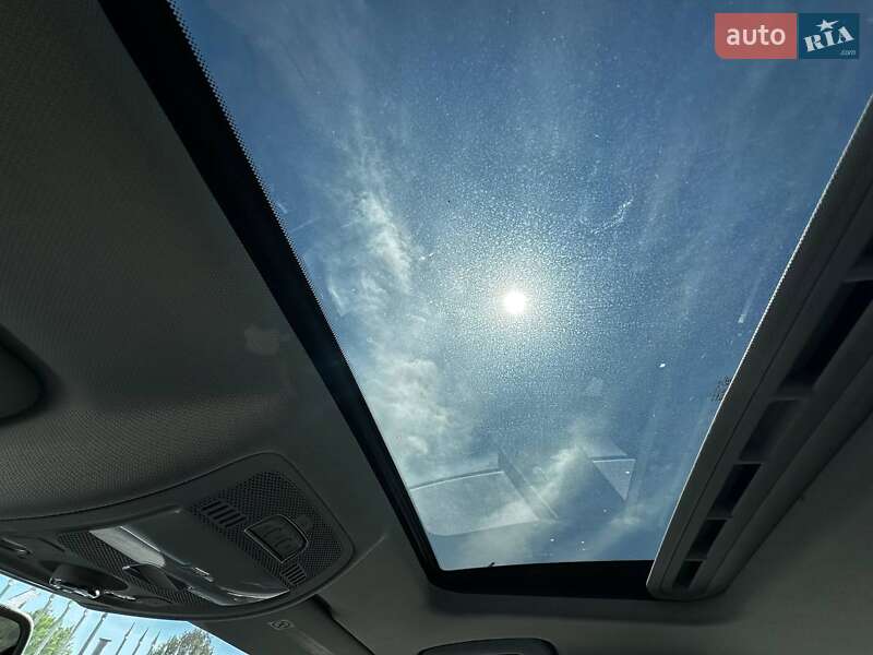 Седан Audi A4 2013 в Ровно