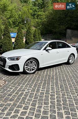 Седан Audi A4 2022 в Киеве