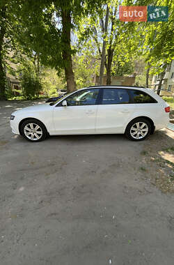 Универсал Audi A4 2010 в 