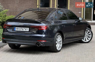 Седан Audi A4 2018 в 