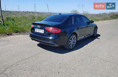 Седан Audi A4 2015 в 