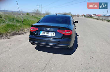 Седан Audi A4 2015 в 
