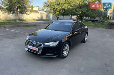Седан Audi A4 2015 в 