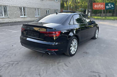 Седан Audi A4 2015 в 