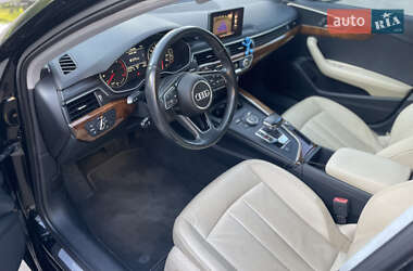 Седан Audi A4 2015 в 