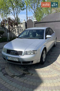 Седан Audi A4 2001 в Снятині