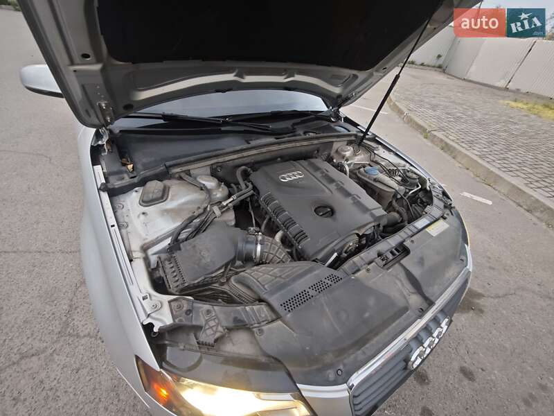 Седан Audi A4 2011 в Кривому Розі