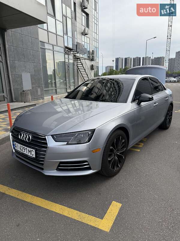 Седан Audi A4 2017 в 