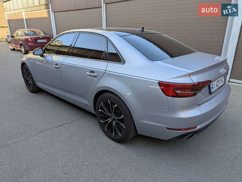 Седан Audi A4 2017 в Киеве