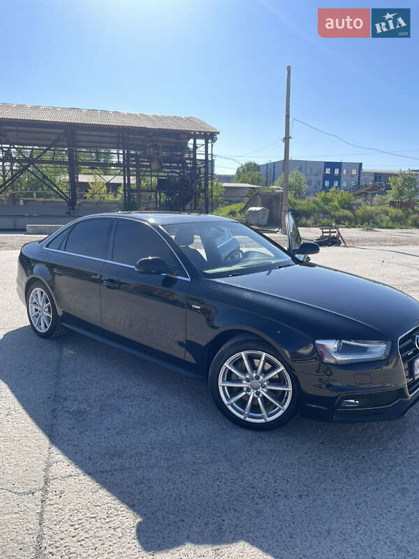 Седан Audi A4 2014 в Киеве