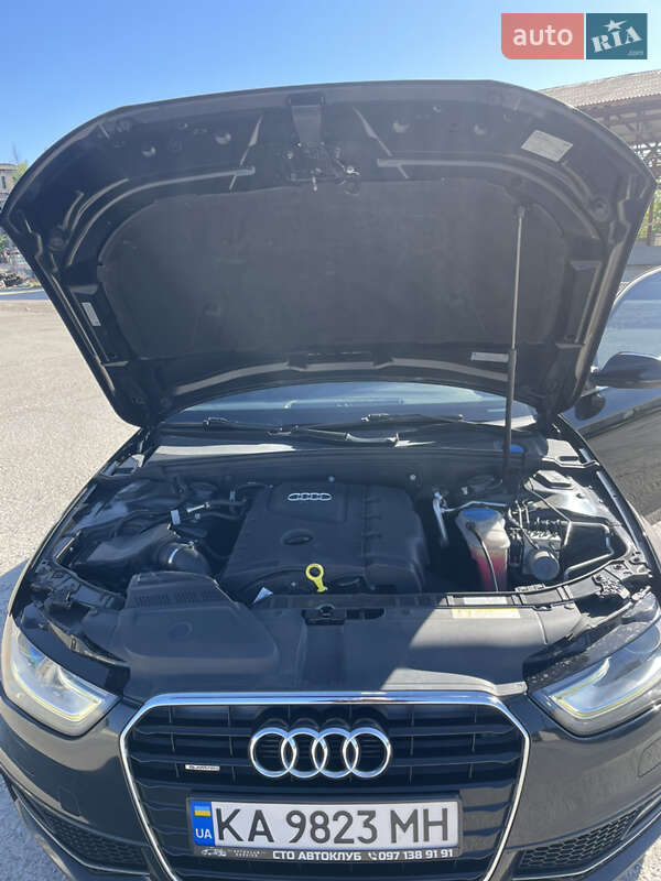 Седан Audi A4 2014 в Киеве