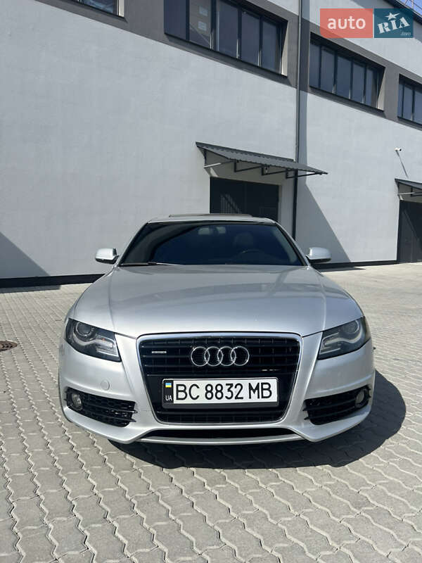 Седан Audi A4 2012 в 