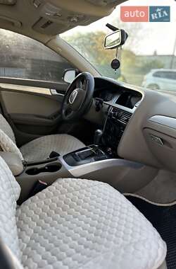 Седан Audi A4 2011 в 