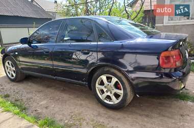 Седан Audi A4 1999 в 