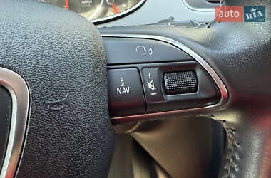 Седан Audi A4 2015 в 