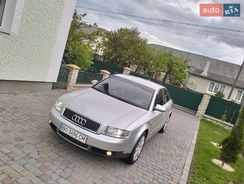 Седан Audi A4 2003 в 