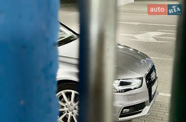 Седан Audi A4 2014 в 