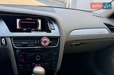 Седан Audi A4 2011 в 