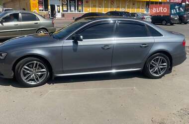 Седан Audi A4 2014 в 