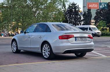Седан Audi A4 2013 в 