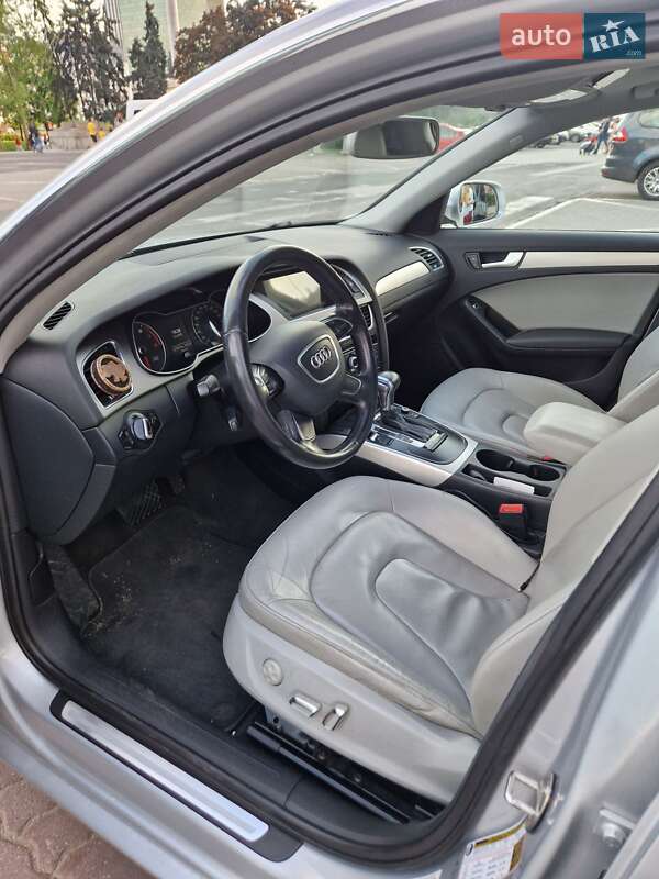 Седан Audi A4 2013 в Киеве