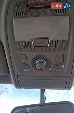 Седан Audi A4 2013 в 