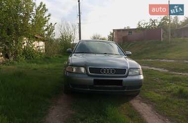 Универсал Audi A4 1998 в Киеве