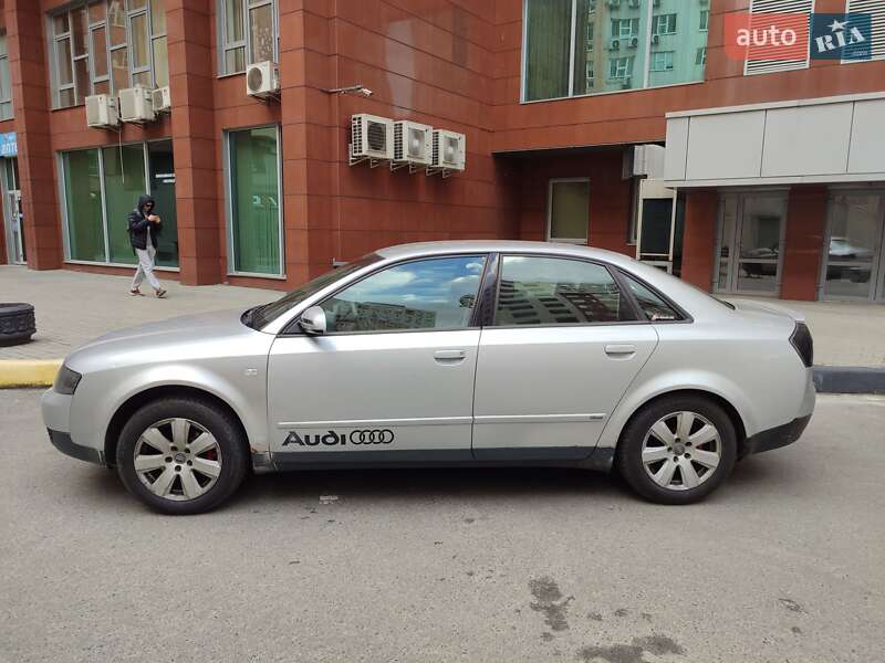 Седан Audi A4 2001 в Києві