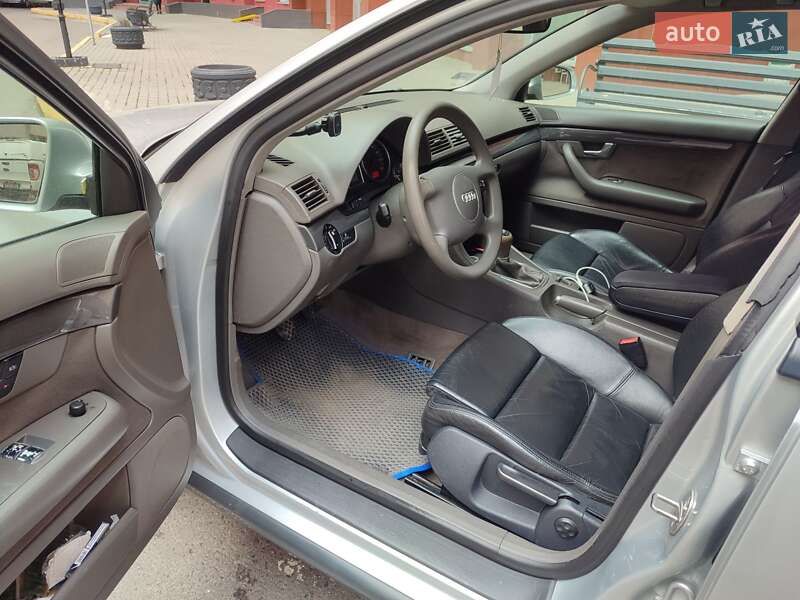 Седан Audi A4 2001 в Києві