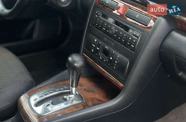 Универсал Audi A4 2000 в 