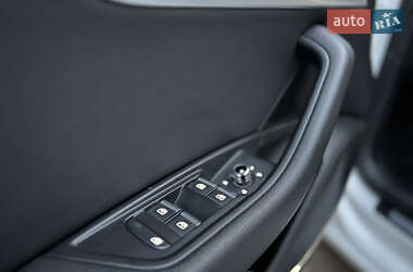 Седан Audi A4 2016 в 
