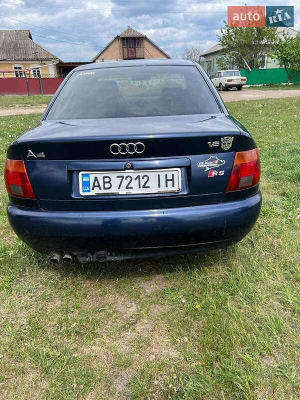 Седан Audi A4 1996 в Виннице