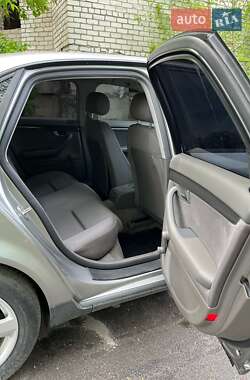 Седан Audi A4 2003 в 