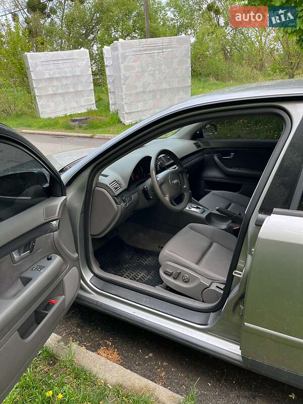 Седан Audi A4 2003 в Киеве