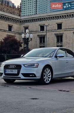 Седан Audi A4 2013 в Киеве