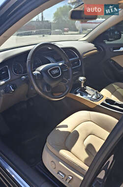 Седан Audi A4 2012 в 