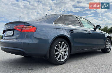 Седан Audi A4 2015 в 