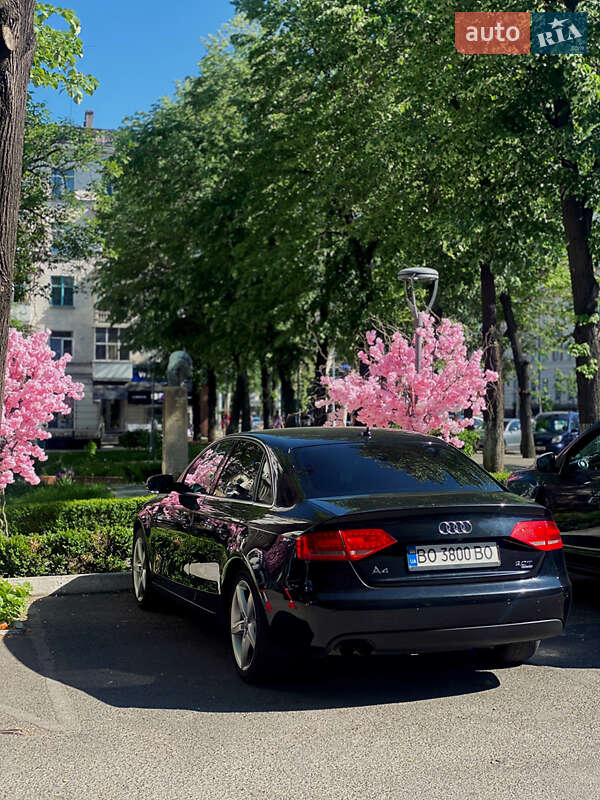 Седан Audi A4 2011 в Біляївці