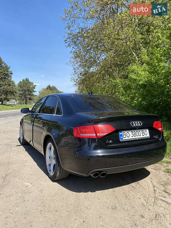 Седан Audi A4 2011 в Біляївці
